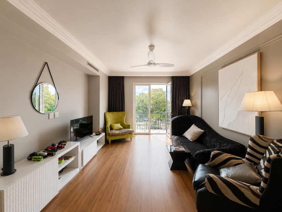 To Let 2 Bedroom Property for Rent in Green Point Western Cape